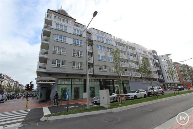 Appartement Spacieux A Knokke Luaran gambar